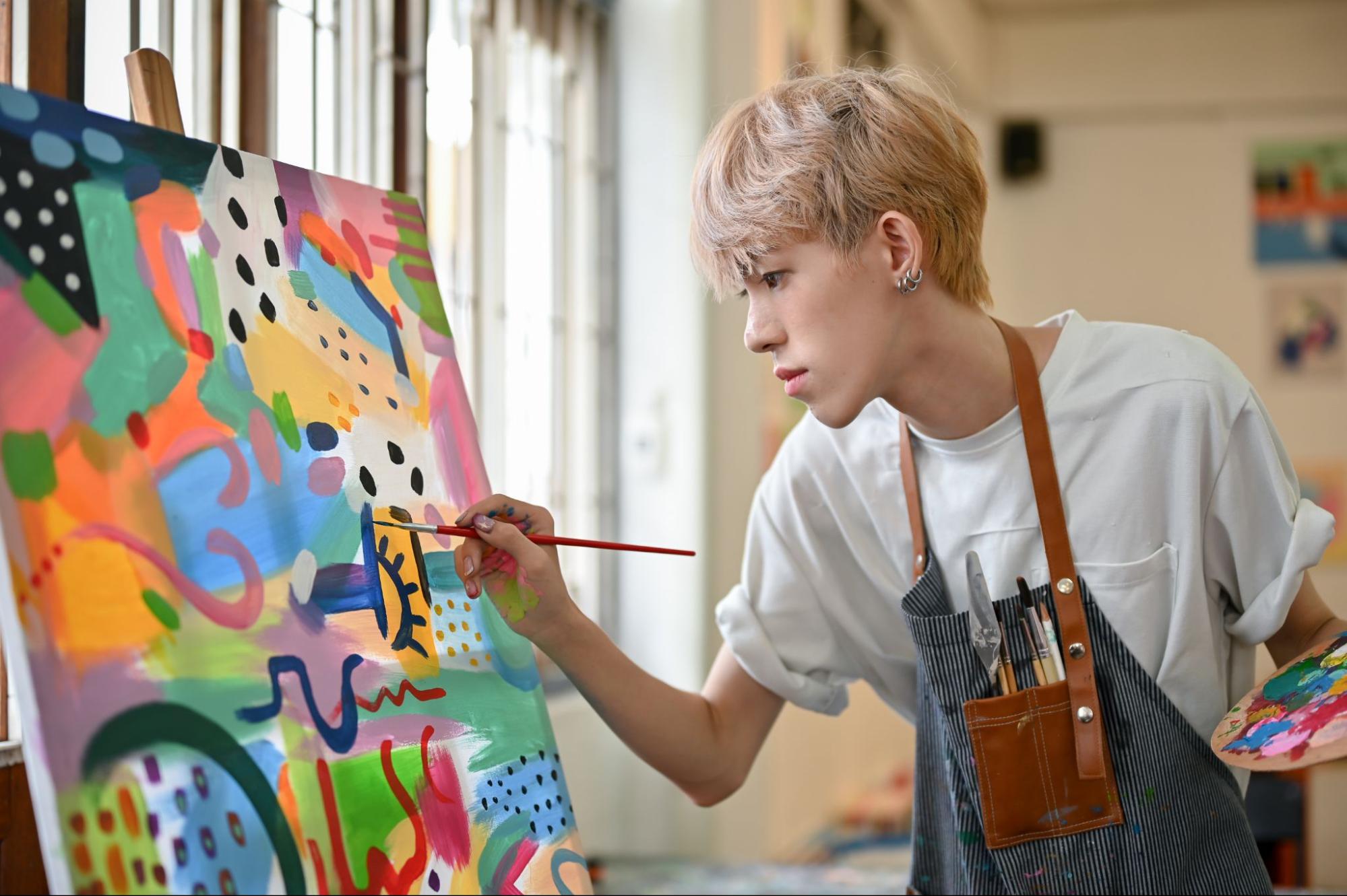 画家は名刺が大事！作成のポイントや肩書き・デザイン例を紹介